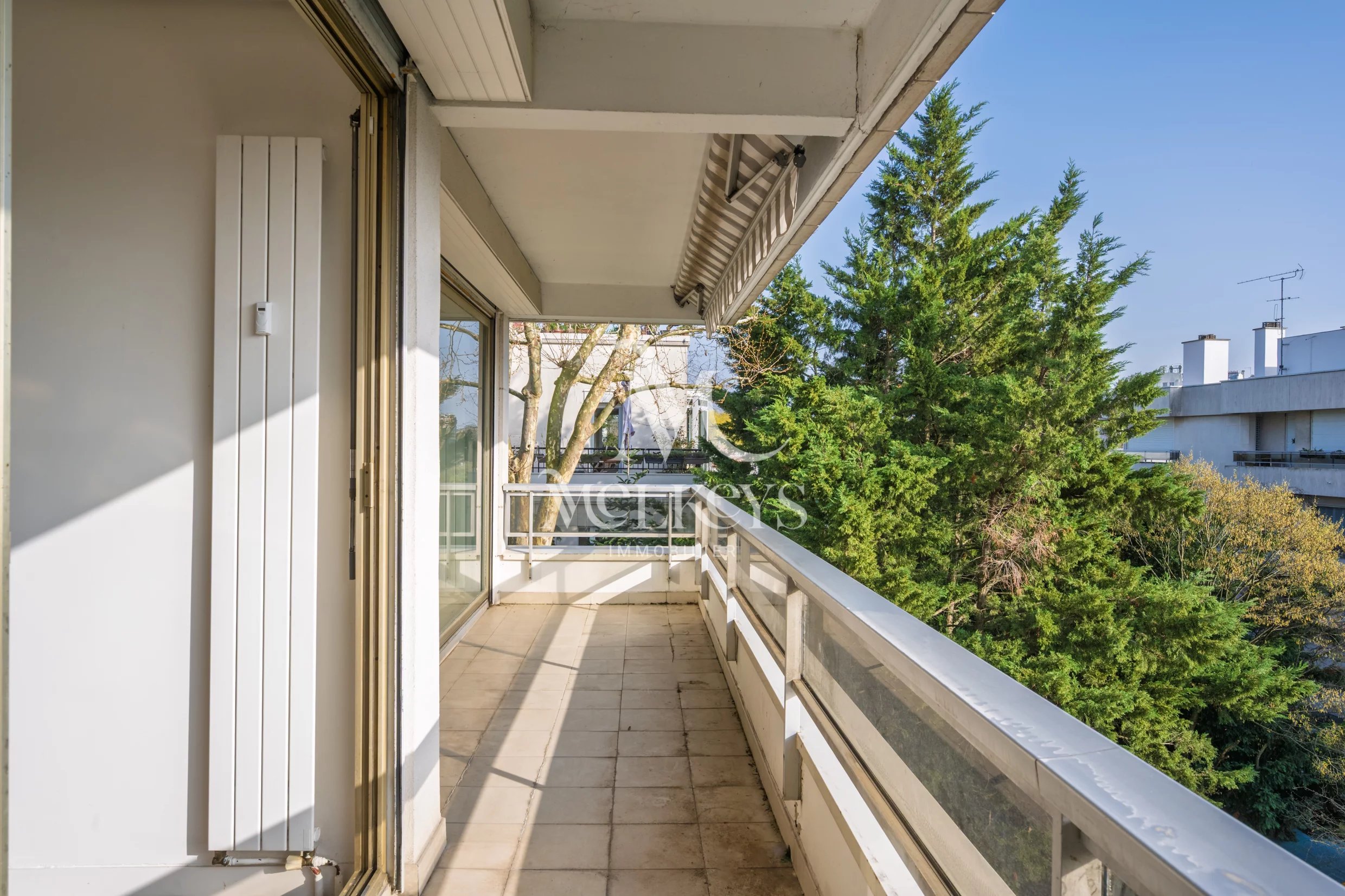 Bois de Boulogne – Dernier étage – 3 Pièces -Terrasses