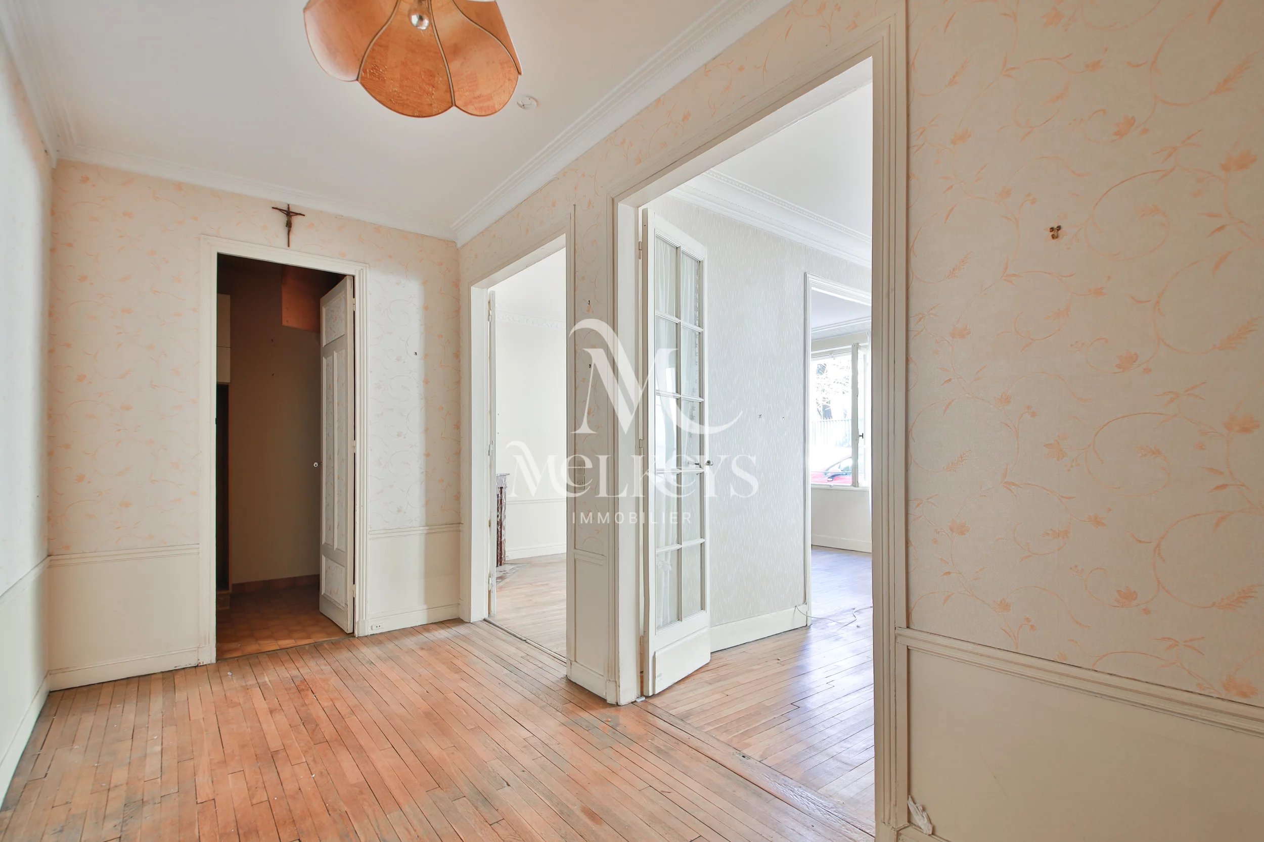 Auteuil Sud – 68m2 –  Immeuble Art Déco