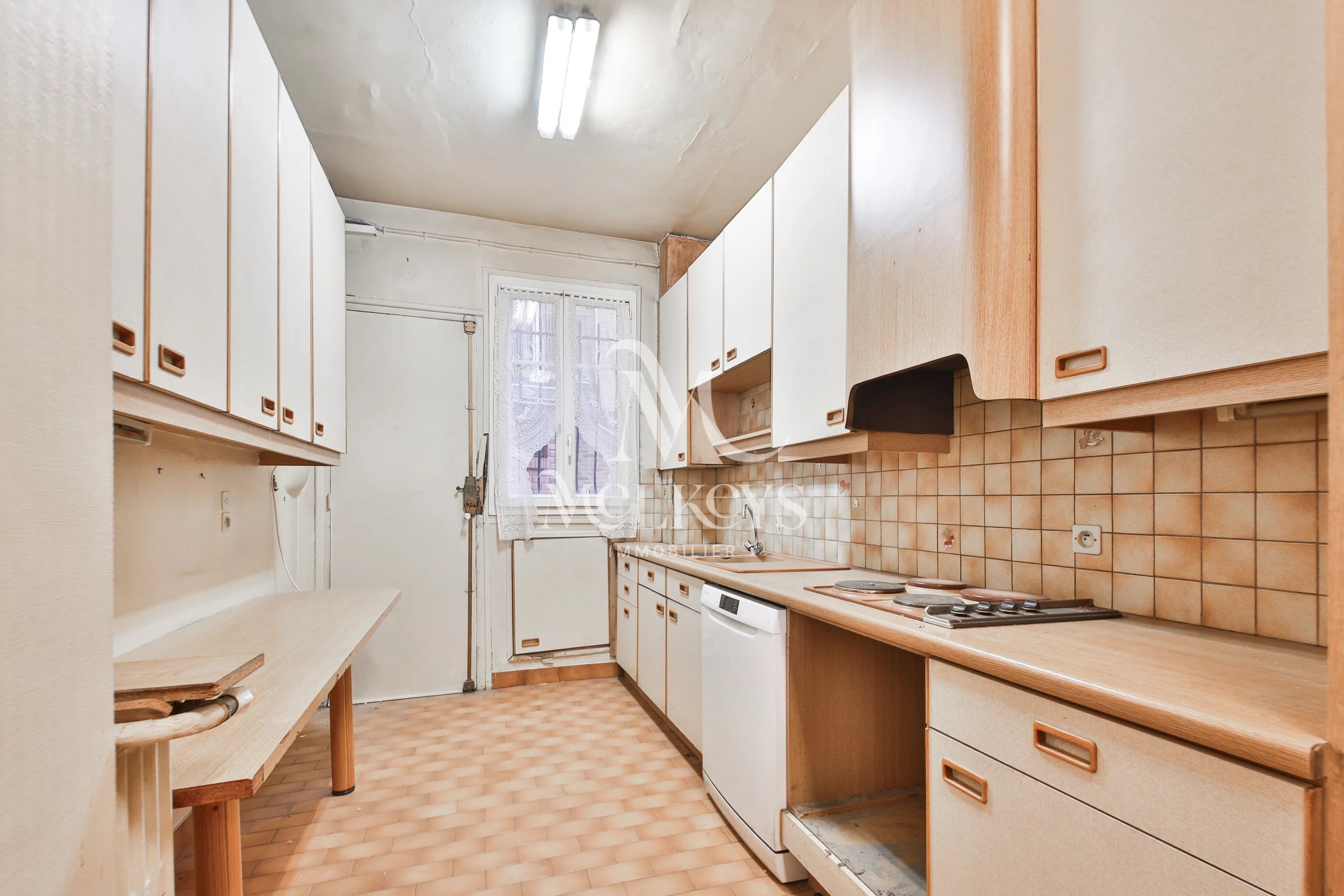 Auteuil Sud – 68m2 –  Immeuble Art Déco